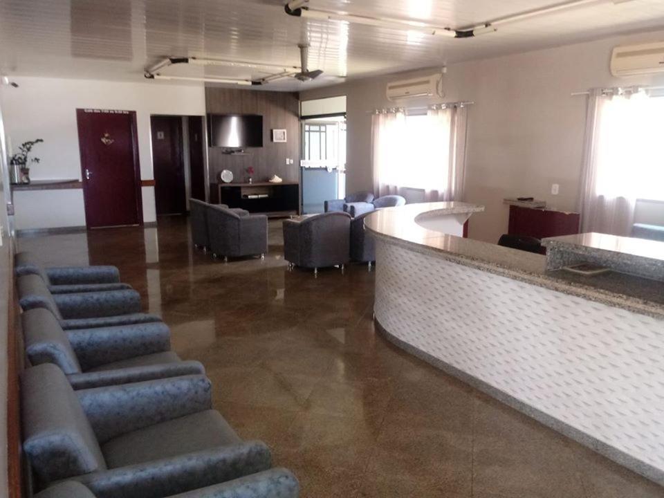 Giroto Hotel Realeza Esterno foto
